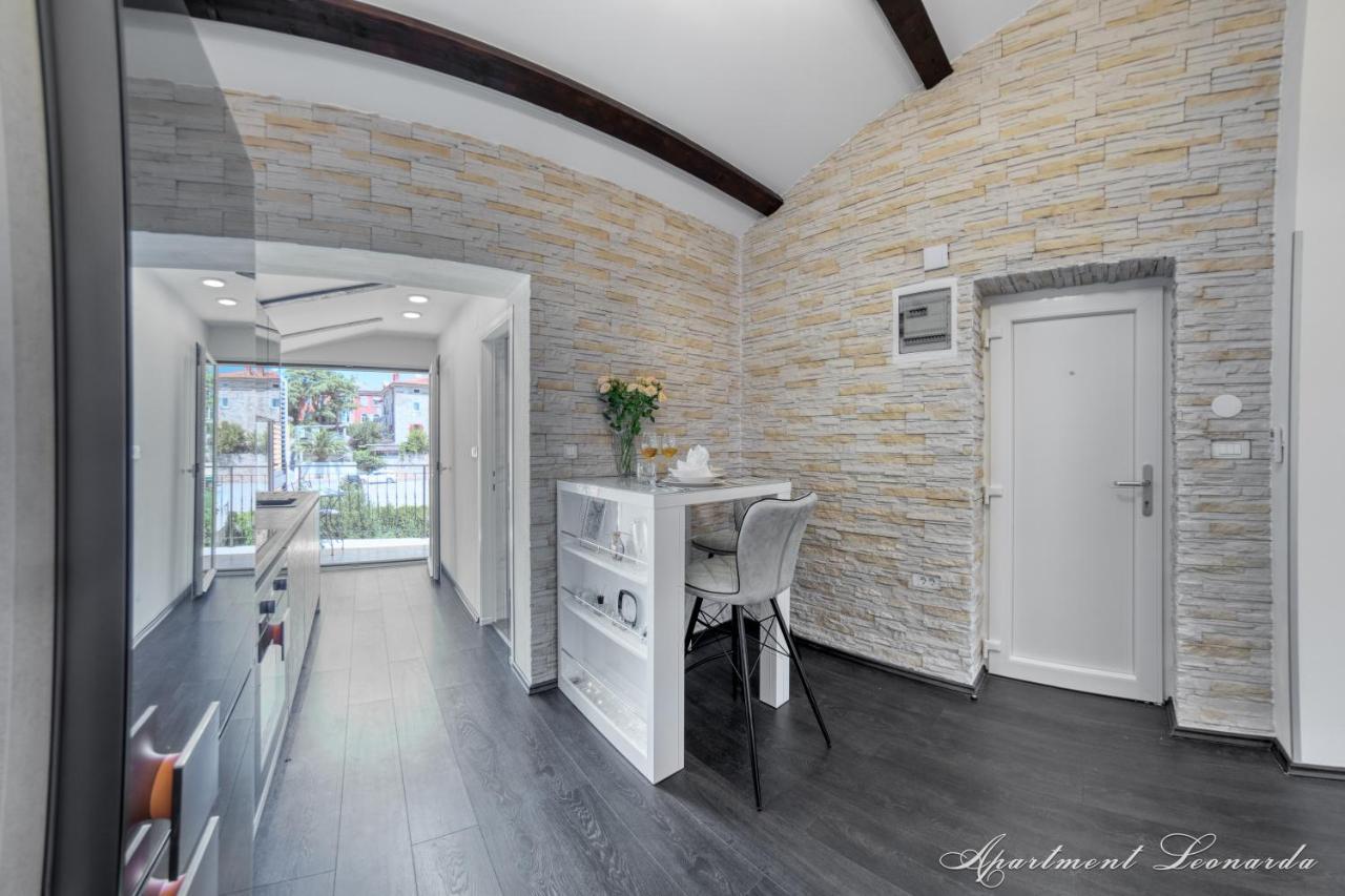 Penthouse Leonarda With Private Parking Appartement