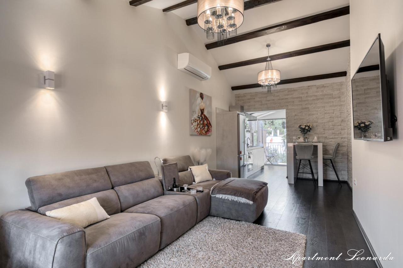 Appartement Penthouse Leonarda With Private Parking Pula
