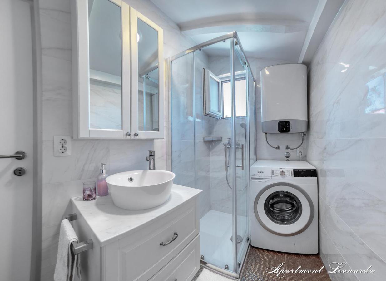Appartement Penthouse Leonarda With Private Parking Pula